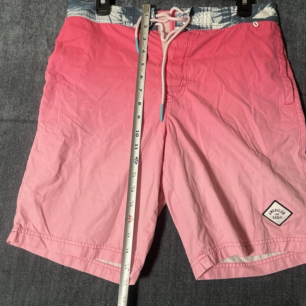American Eagle Two-Toned Pink Ombré Men's Board Shorts Size Small